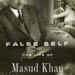 Book cover of False Self by Linda Hopkins