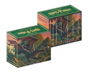 Book cover of Harry Potter Paperback Box Set by J.K. Rowling