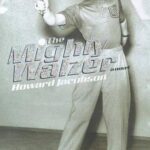 Book cover of The Mighty Walzer by Howard Jacobson